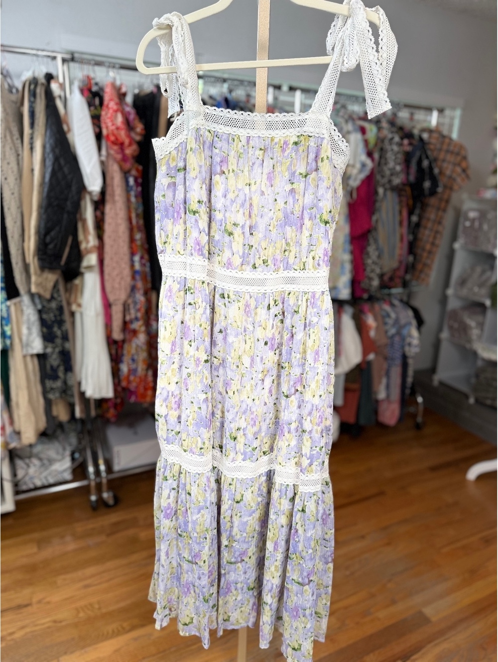 IN FEBRUARY Lilac Floral Pleated Chiffon Lace Midi Dress NWT Medium